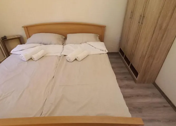 Alisa Dbn Apartman *